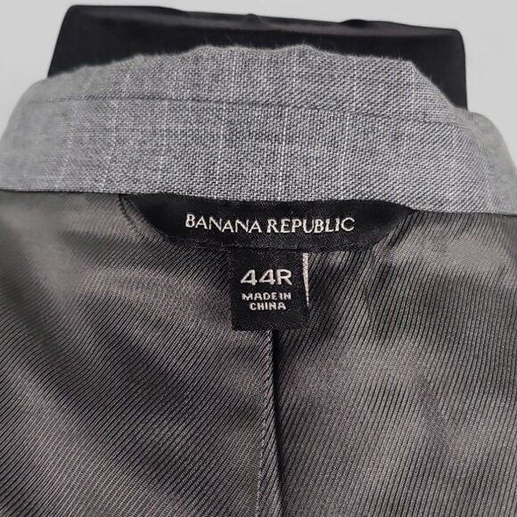 Banana Republic Slim Fit Gray Stripped Blazer 44R - Picture 13 of 16